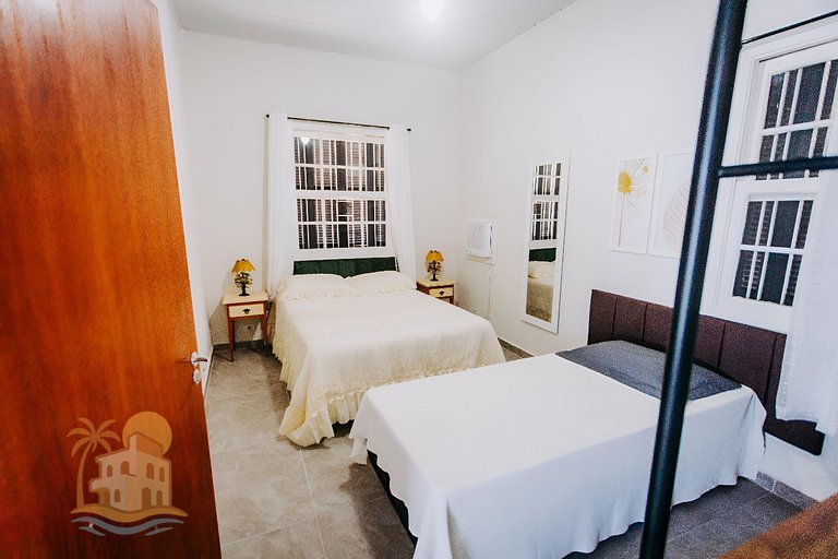 Casa c/ Piscina e Área Gourmet Perto da Praia