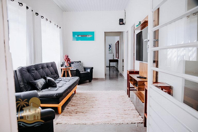 Casa c/ Piscina e Área Gourmet Perto da Praia
