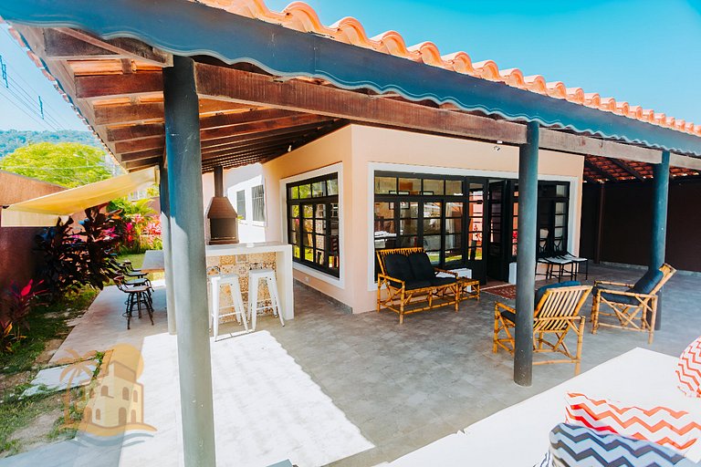 Casa c/ Piscina e Área Gourmet Perto da Praia