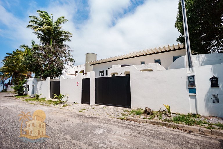 Casa com Vista para a Praia e Área Gourmet