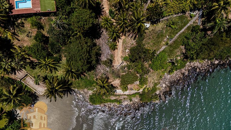 Casa com Vista para a Praia e Área Gourmet