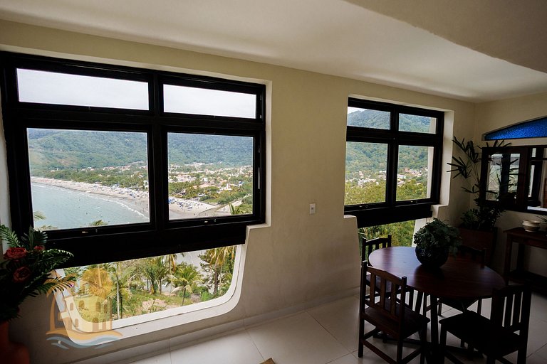 Casa com Vista para a Praia e Área Gourmet