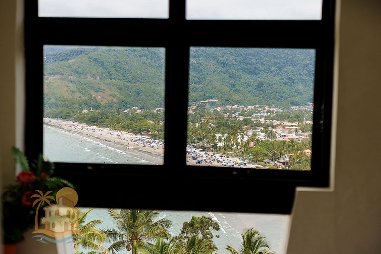 Casa com Vista para a Praia e Área Gourmet