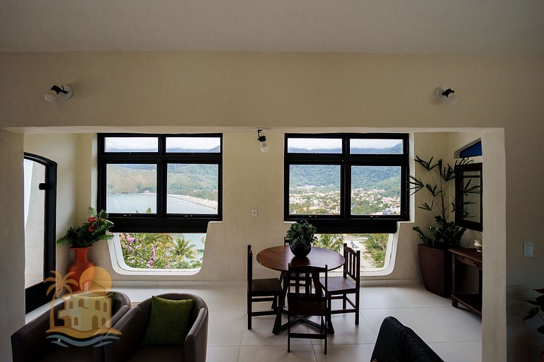 Casa com Vista para a Praia e Área Gourmet
