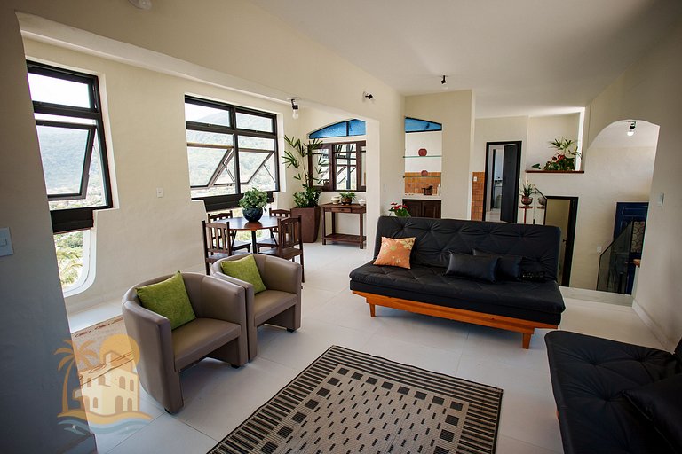 Casa com Vista para a Praia e Área Gourmet