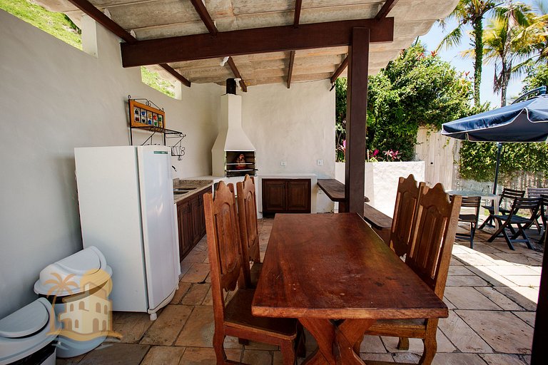 Casa com Vista para a Praia e Área Gourmet