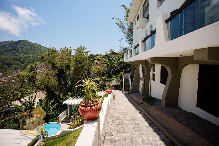 Casa com Vista para a Praia e Área Gourmet